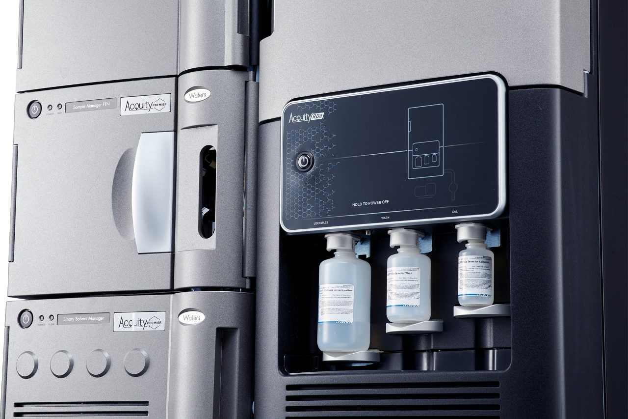 The SmartMS-enabled ACQUITY RDa Detector quickly generates high quality accurate mass datasets in busy and diverse labs, providing confidence in your data.